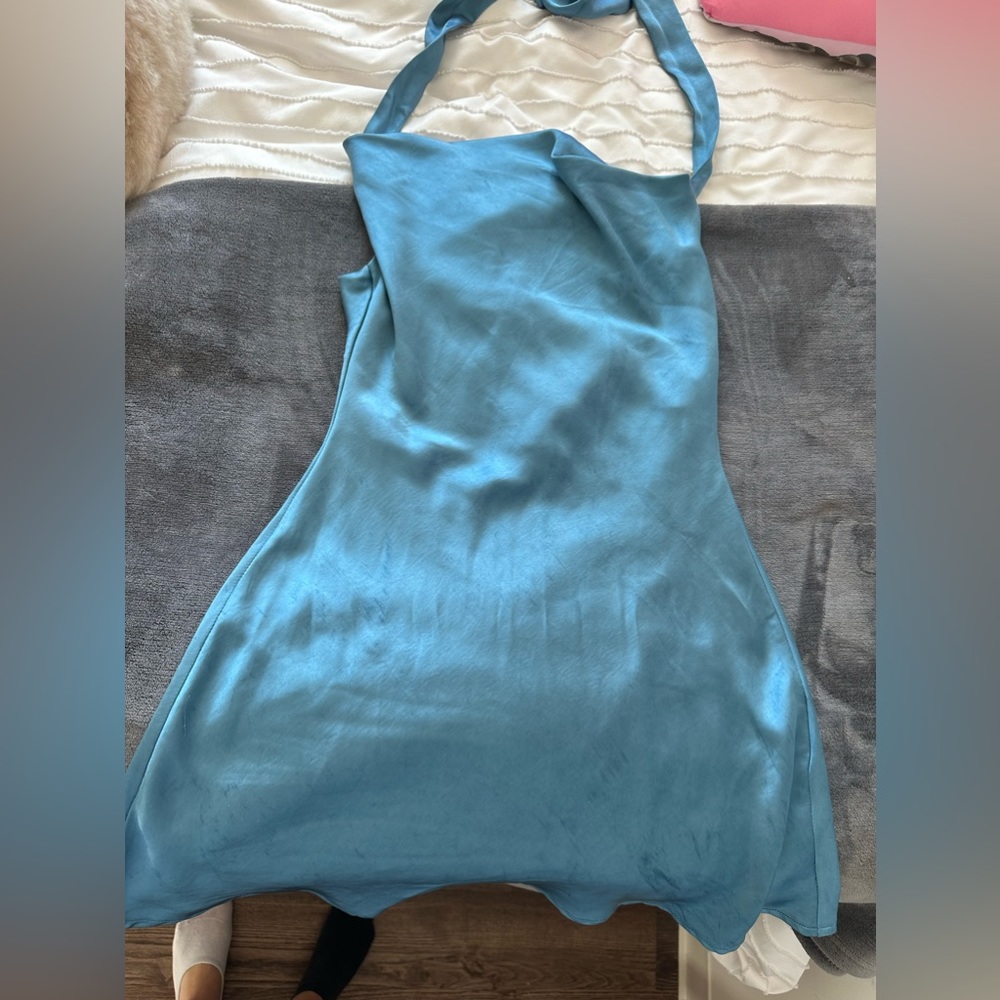 Scoop neck blue dress